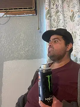 Snapshot of Miguel16i chatting on 02.12.25 Miguel16i online show from 02.12.25