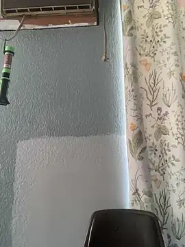 Snapshot of Miguel16i chatting on 03.03.25 Miguel16i online show from 03.03.25