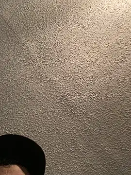 Snapshot of Miguel16i chatting on 03.05.25 Miguel16i online show from 03.05.25