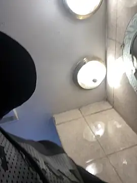 Snapshot of Miguel16i chatting on 03.14.25 Miguel16i online show from 03.14.25