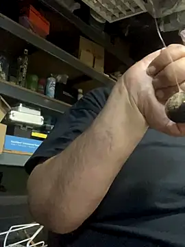 Snapshot of Miguel16i chatting on 09.09.25 Miguel16i online show from 09.09.25