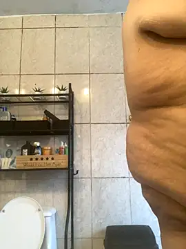 Snapshot of Miguel16i chatting on 09.19.25 Miguel16i online show from 09.19.25