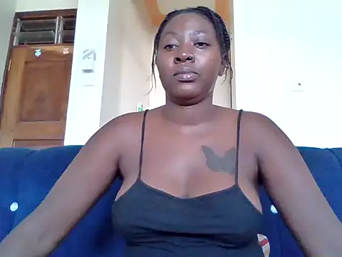 Snapshot of choco_dimples chatting on 12.20.24 choco dimples online show from 12.20.24