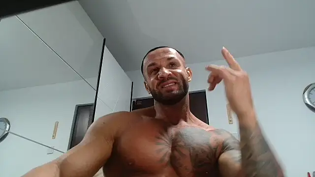 Snapshot of Magnificmuscles89 chatting on 03.19.26 Magnificmuscles89 online show from 03.19.26