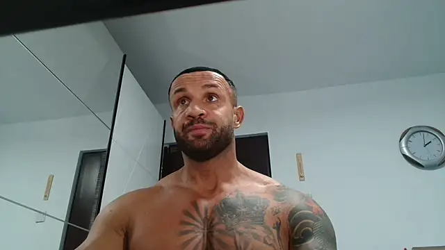 Snapshot of Magnificmuscles89 chatting on 03.31.26 Magnificmuscles89 online show from 03.31.26
