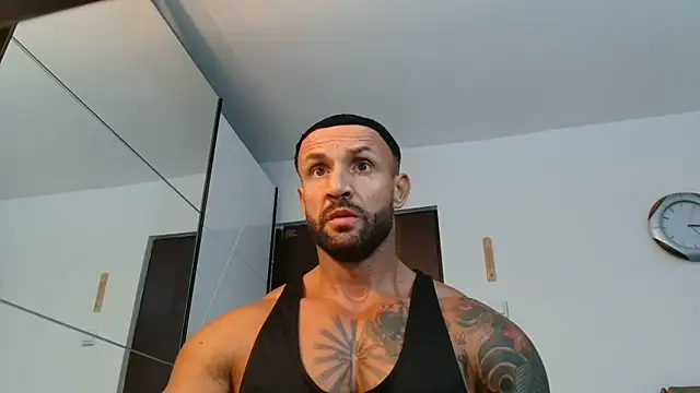 Snapshot of Magnificmuscles89 chatting on 06.21.26 Magnificmuscles89 online show from 06.21.26
