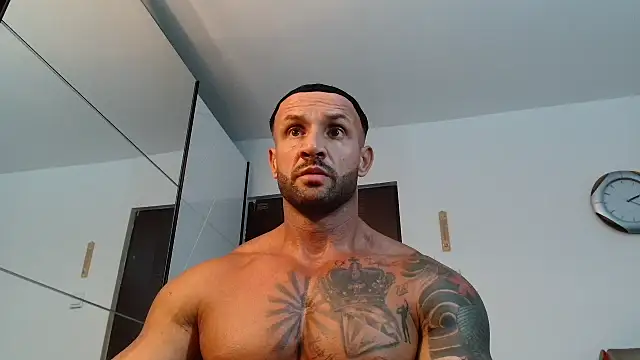 Snapshot of Magnificmuscles89 chatting on 06.22.26 Magnificmuscles89 online show from 06.22.26