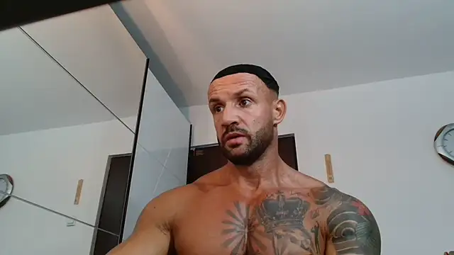 Snapshot of Magnificmuscles89 chatting on 06.24.26 Magnificmuscles89 online show from 06.24.26