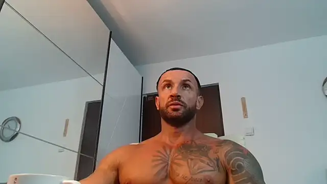 Snapshot of Magnificmuscles89 chatting on 07.16.26 Magnificmuscles89 online show from 07.16.26