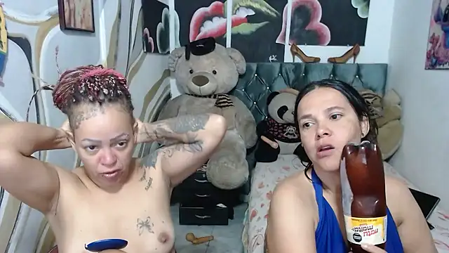 Snapshot of manzanahot9 chatting on 07.15.26 manzanahot9 online show from 07.15.26