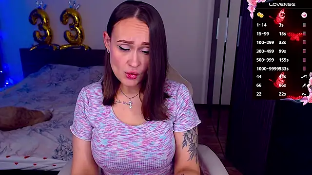 Cutie-Melanie online show from 11.16.25