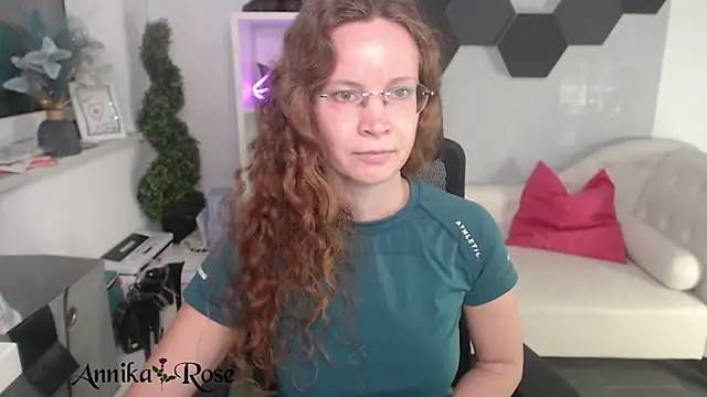 AnnikaRose online show from 01.24.25