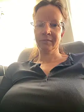 AnnikaRose online show from 09.29.25