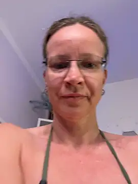Snapshot of AnnikaRose chatting on 07.07.26 AnnikaRose online show from 07.07.26