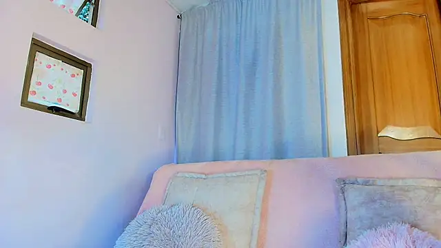 liccy hall online show from 02.13.26