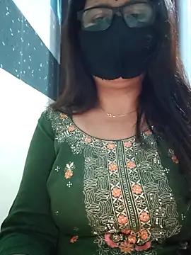 Aishwaryaa 69 online show from 03.17.25