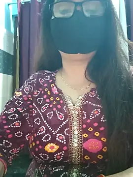 Aishwaryaa 69 online show from 11.04.25