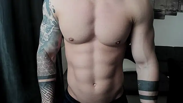 Snapshot of Richarddarell1 chatting on 02.16.26 Richarddarell1 online show from 02.16.26