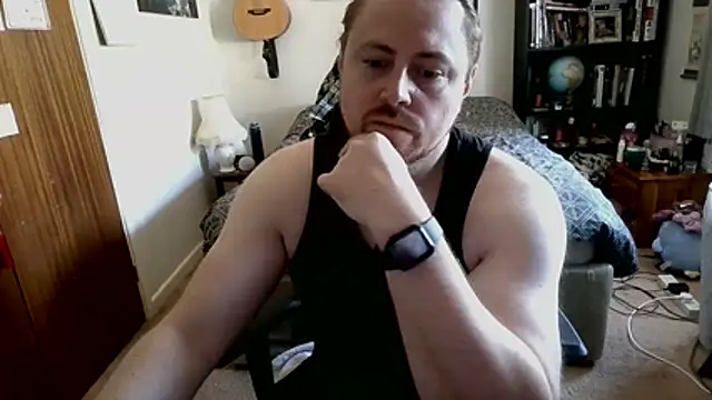 Snapshot of Hairy_Guy30 chatting on 08.09.26 Hairy Guy30 online show from 08.09.26