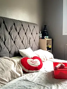 MaryAlbuquerque online show from 09.15.25