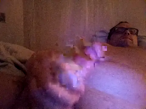 Snapshot of Mickael19 chatting on 11.02.25 Mickael19 online show from 11.02.25