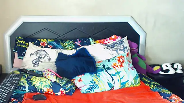 Bulkyyass online show from 10.23.25