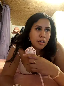 Snapshot of KasiaVenus_ chatting on 12.22.24 KasiaVenus online show from 12.22.24