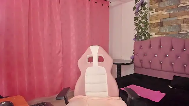 elizabeth mature23 online show from 12.03.24