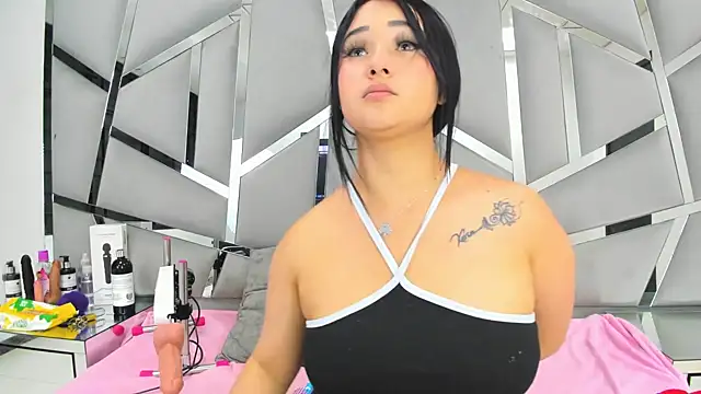 Catherinee69 x online show from 02.05.25