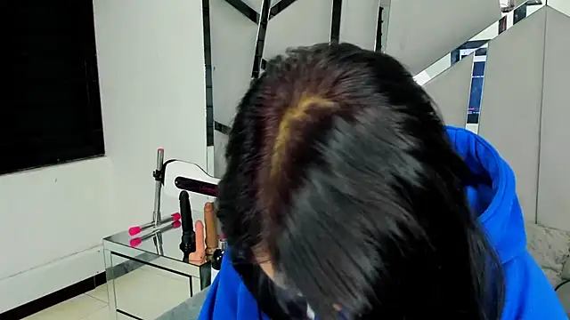 Catherinee69 x online show from 02.11.25