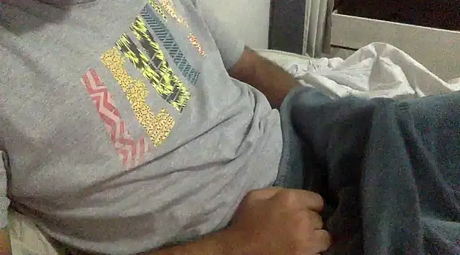 Snapshot of Mendes77777777777 chatting on 02.14.25 Mendes77777777777 online show from 02.14.25