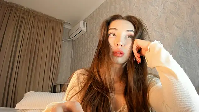 Snapshot of heyheyneko chatting on 12.14.25 heyheyneko online show from 12.14.25