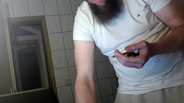 Snapshot of donhulio482 chatting on 09.18.25 donhulio482 online show from 09.18.25