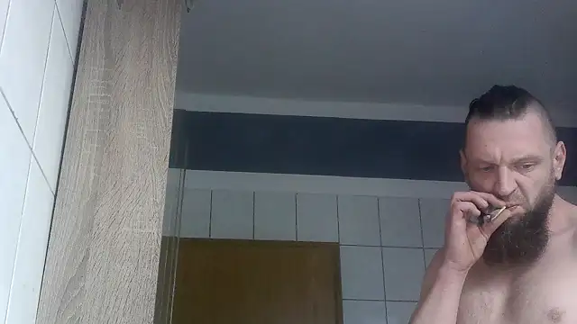 Snapshot of donhulio482 chatting on 11.06.25 donhulio482 online show from 11.06.25