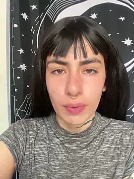 Snapshot of _Artemisa_X chatting on 09.22.25  Artemisa X online show from 09.22.25