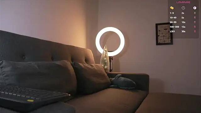 Snapshot of niico_18 chatting on 11.14.25 niico 18 online show from 11.14.25