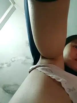 Snapshot of Lien-Yeu chatting on 01.07.25 Lien-Yeu online show from 01.07.25