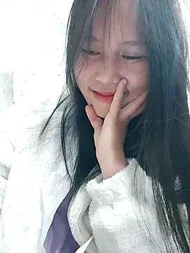 Snapshot of Lien-Yeu chatting on 02.09.25 Lien-Yeu online show from 02.09.25