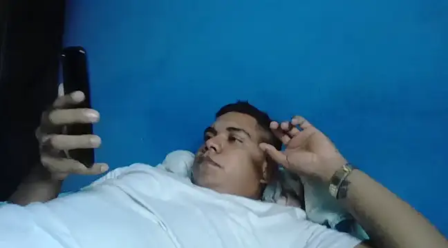 Snapshot of Eren_18 chatting on 03.17.25 Eren 18 online show from 03.17.25