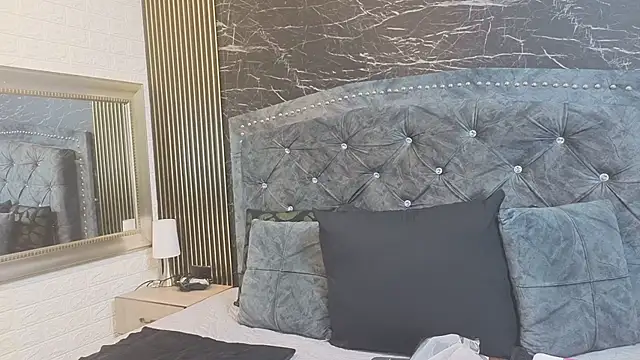 charlotte  G online show from 03.23.26