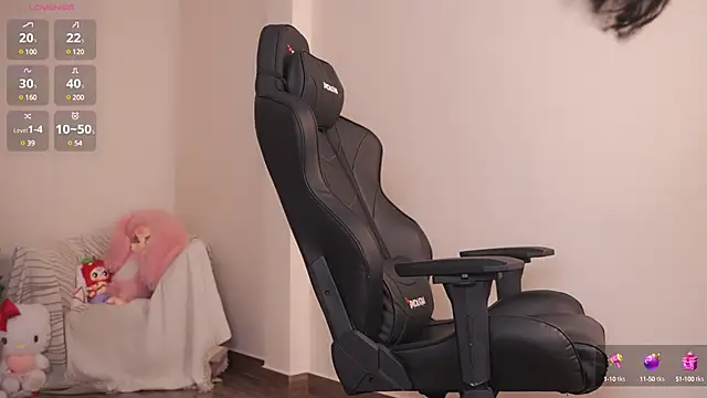 Snapshot of Miuzxc chatting on 03.08.25 Miuzxc online show from 03.08.25