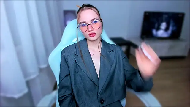 StellaLawless online show from 02.11.25