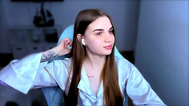 StellaLawless online show from 11.03.25