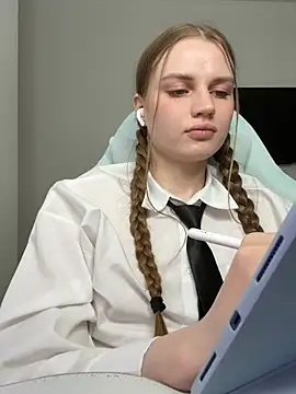 StellaLawless online show from 03.08.26