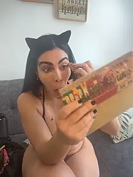 valecruz903 online show from 10.31.25