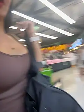 valecruz903 online show from 11.26.25