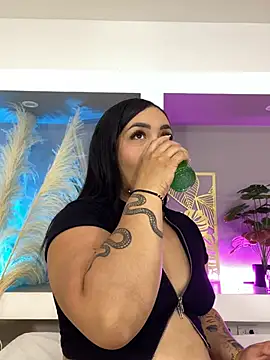 Snapshot of Sheeryl__ chatting on 03.01.26 Sheeryl online show from 03.01.26