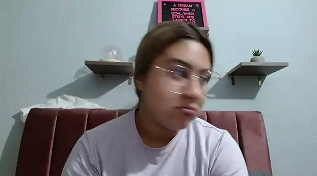 Miabonnett  online show from 01.13.25