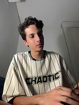 CamiloXx04 online show from 01.29.25