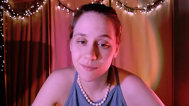 Snapshot of Malinax chatting on 12.05.24 Malinax online show from 12.05.24